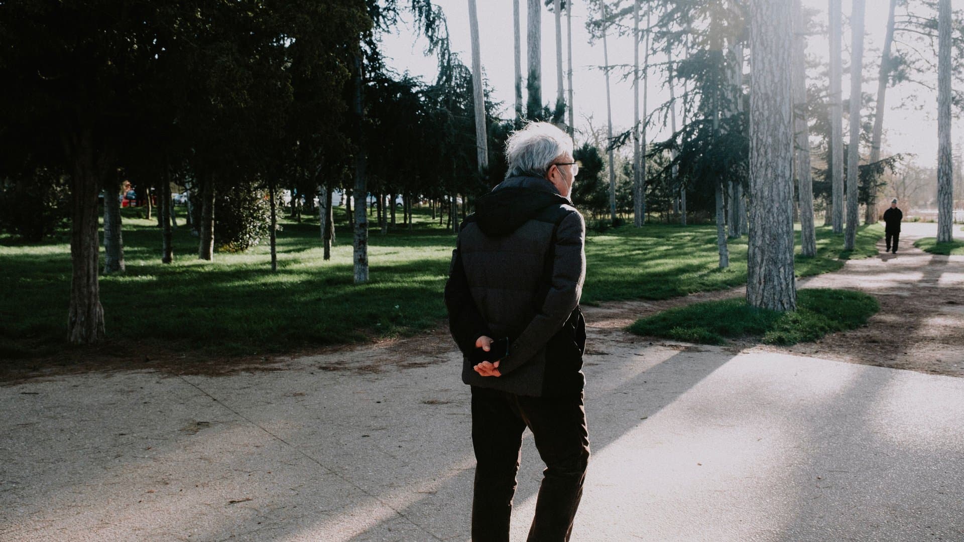 Can Walking Improve Balance? Simple Ways to Make Your Walk More Mindful